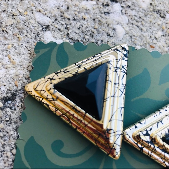 Vintage 80’s Gold Tone And Black Marbled Triangular Post 1.75 in Earrings - Picture 14 of 15